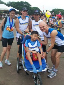 100E1704 Finally had the chance to meet Team Logan and had some chats.