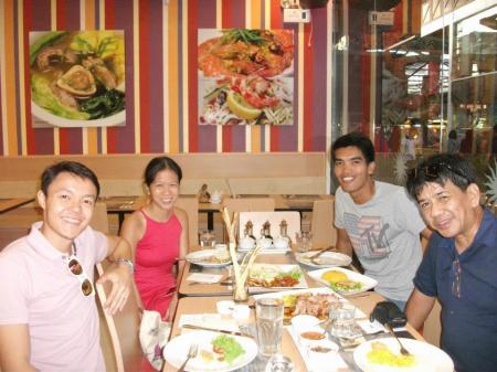 Satisfied tummy over interesting conversations...